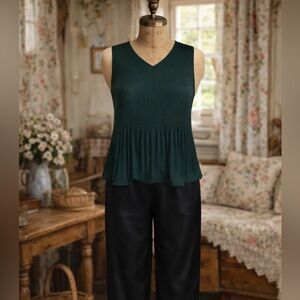Babaton Dark Green Pleated V-Neck Sleeveless Top